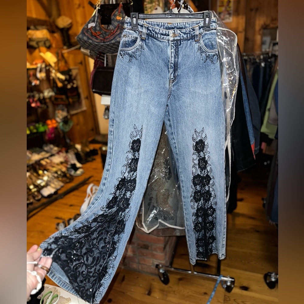 VTG Jeanology Embellished Bootcut Jean